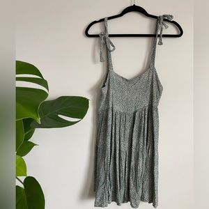 Boutique floral smock dress